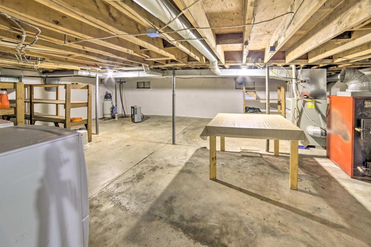 Cornell Home With Fire Pit And Hunting Access! 外观 照片
